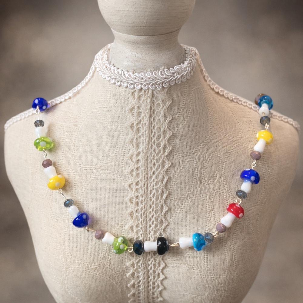 Vibrant Beaded Necklace with Multicolor Accents